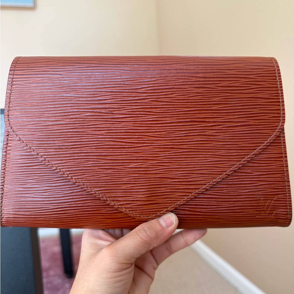 Louis Vuitton Epi leather clutch